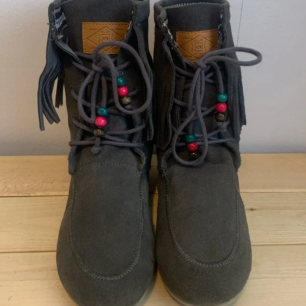 Bohemian Grey Suede-Freewater Fringe Songbird Boots-Grey-Size 7 - Picture 4 of 16